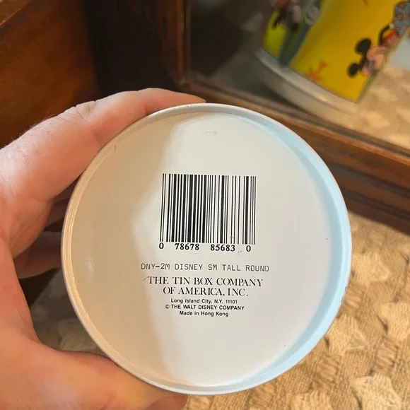 DISNEY Retro Vintage Mickey Mouse Surfer Beach Round Tin with Lid - Picture 5 of 7